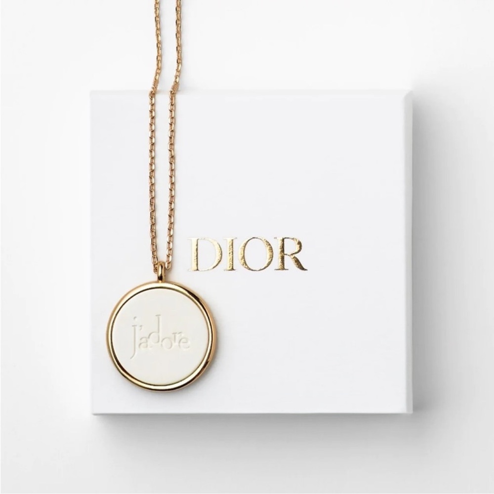 Dior necklace